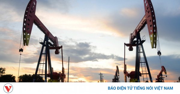 Giá xăng dầu hôm nay 25/5: Dầu Brent neo 103,54 USD/thùng