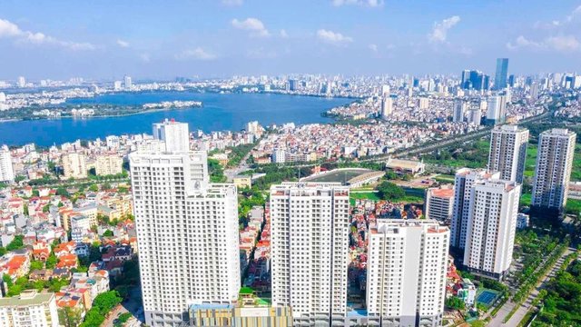 Giá chung cư Hà Nội giảm giá cả tỷ, người mua vẫn chờ giảm thêm
