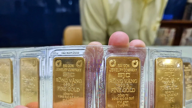 Giá vàng hôm nay chiều 5-7: SJC giữ mức 151,4 triệu đồng/lượng